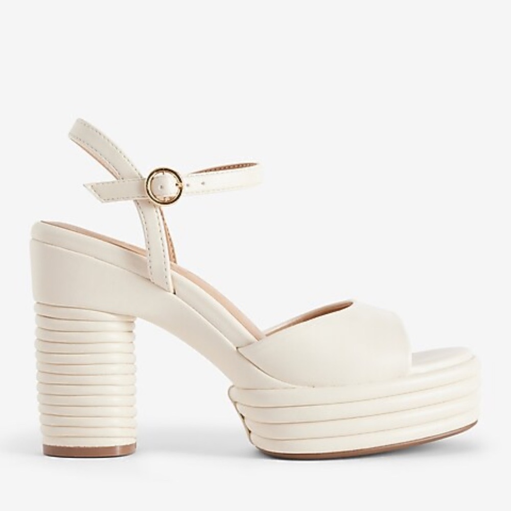 New w Tag-Express Women's Elegant Tan Sandals